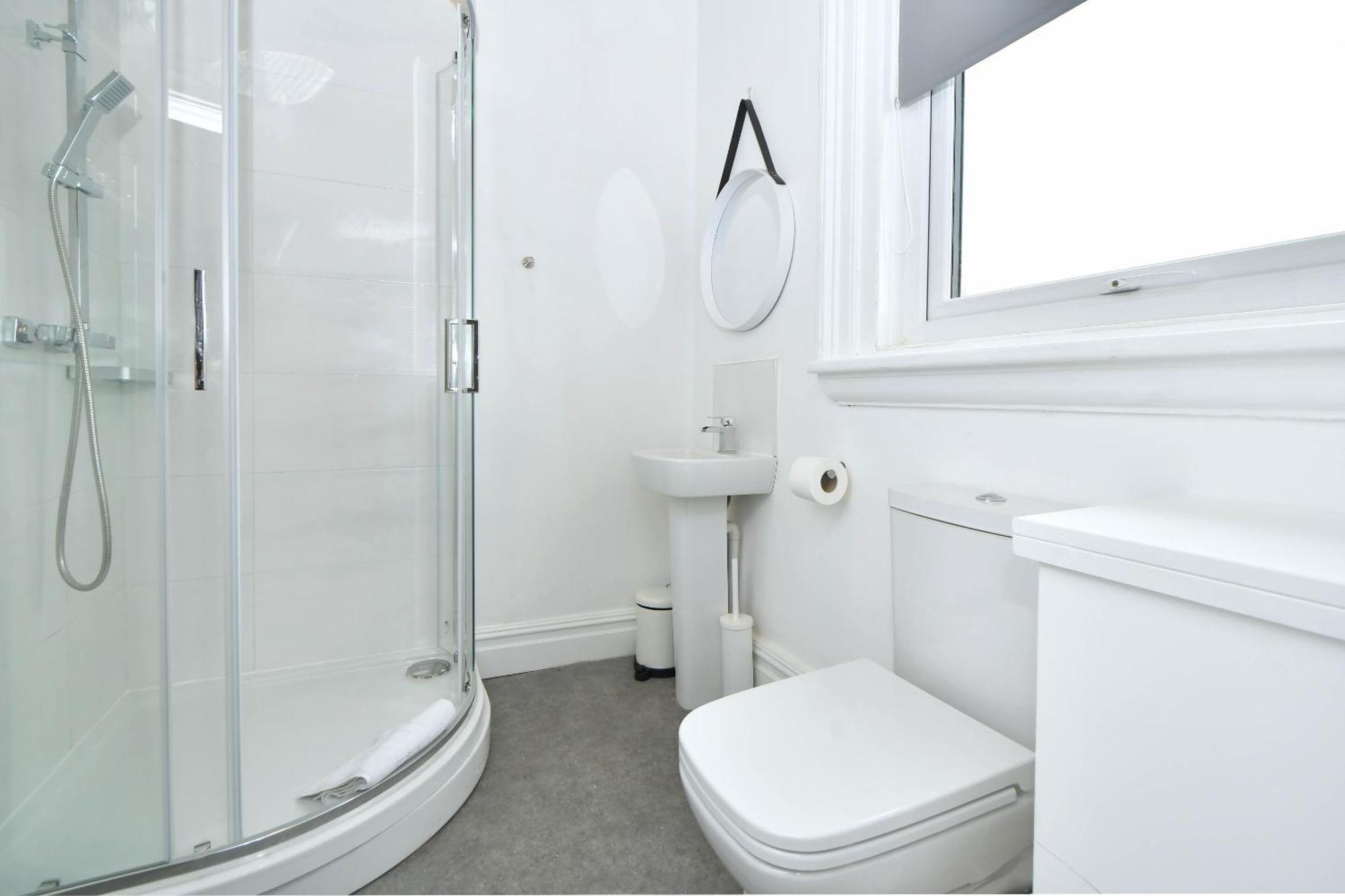 One Battison - Affordable Rooms, Suites & Studios In Stoke On Trent 외부 사진