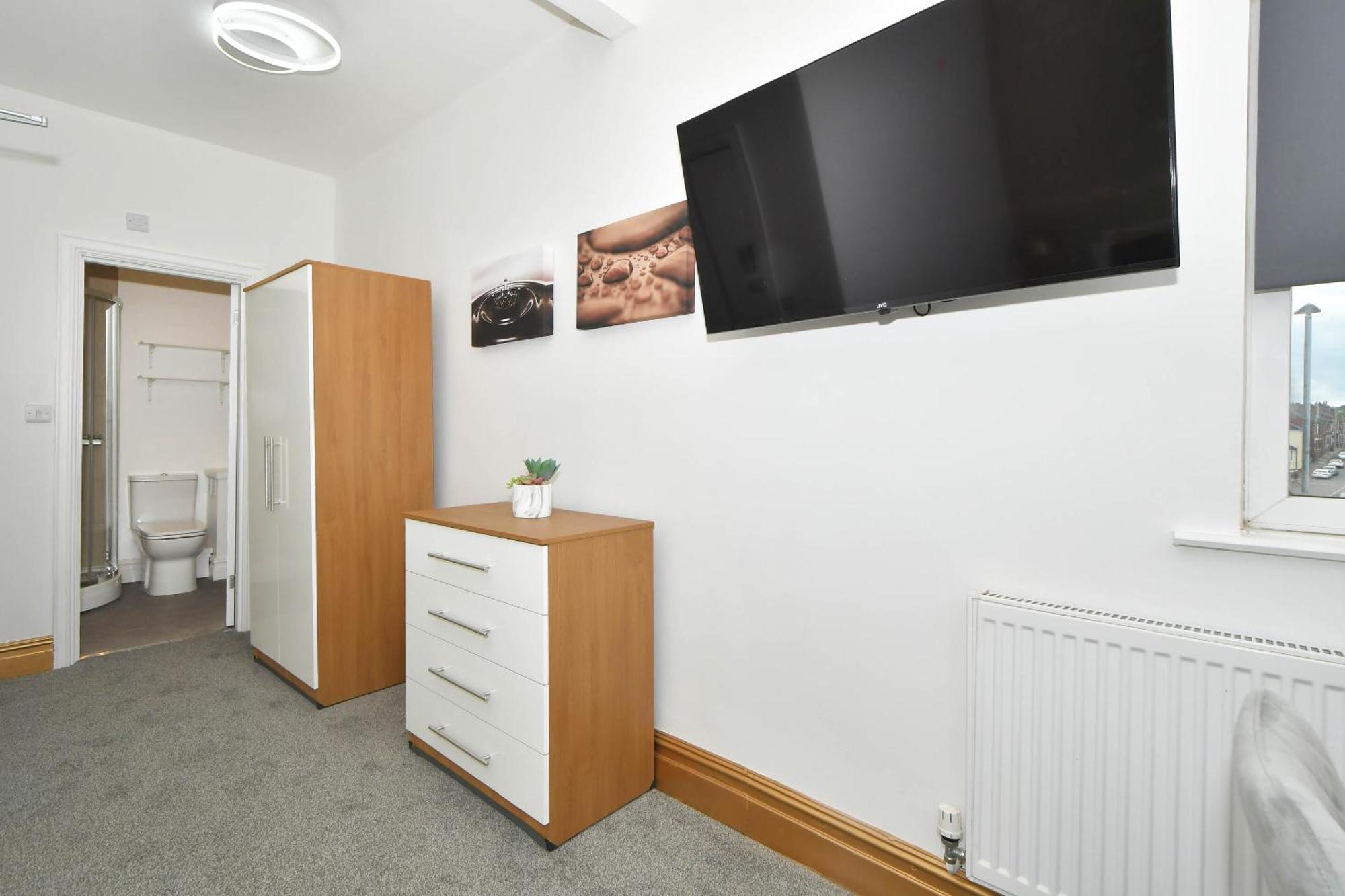 One Battison - Affordable Rooms, Suites & Studios In Stoke On Trent 외부 사진