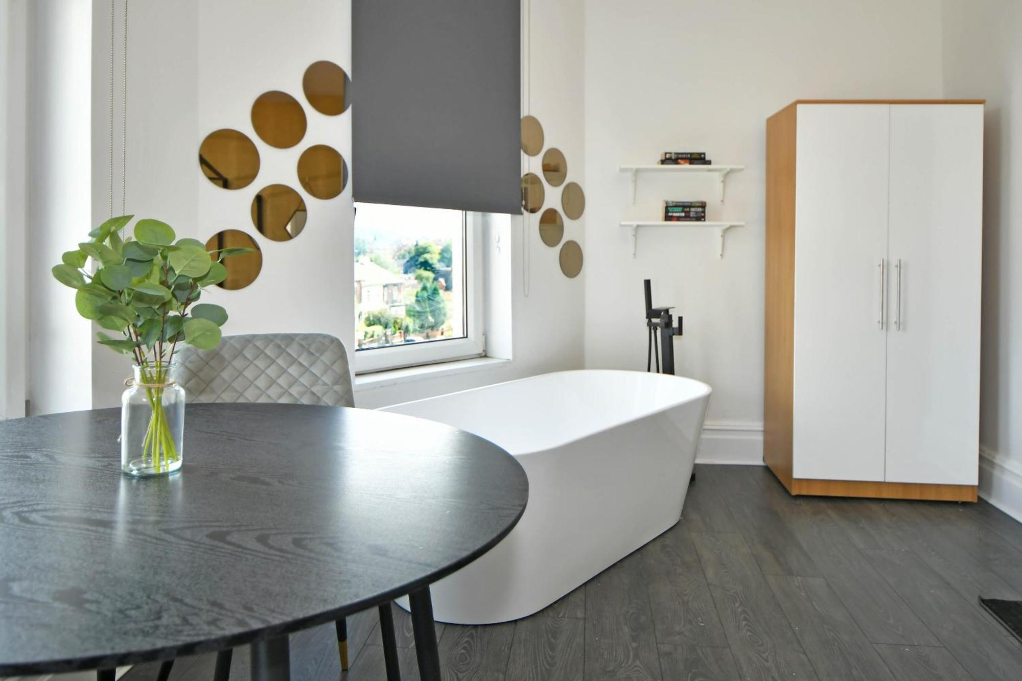 One Battison - Affordable Rooms, Suites & Studios In Stoke On Trent 객실 사진