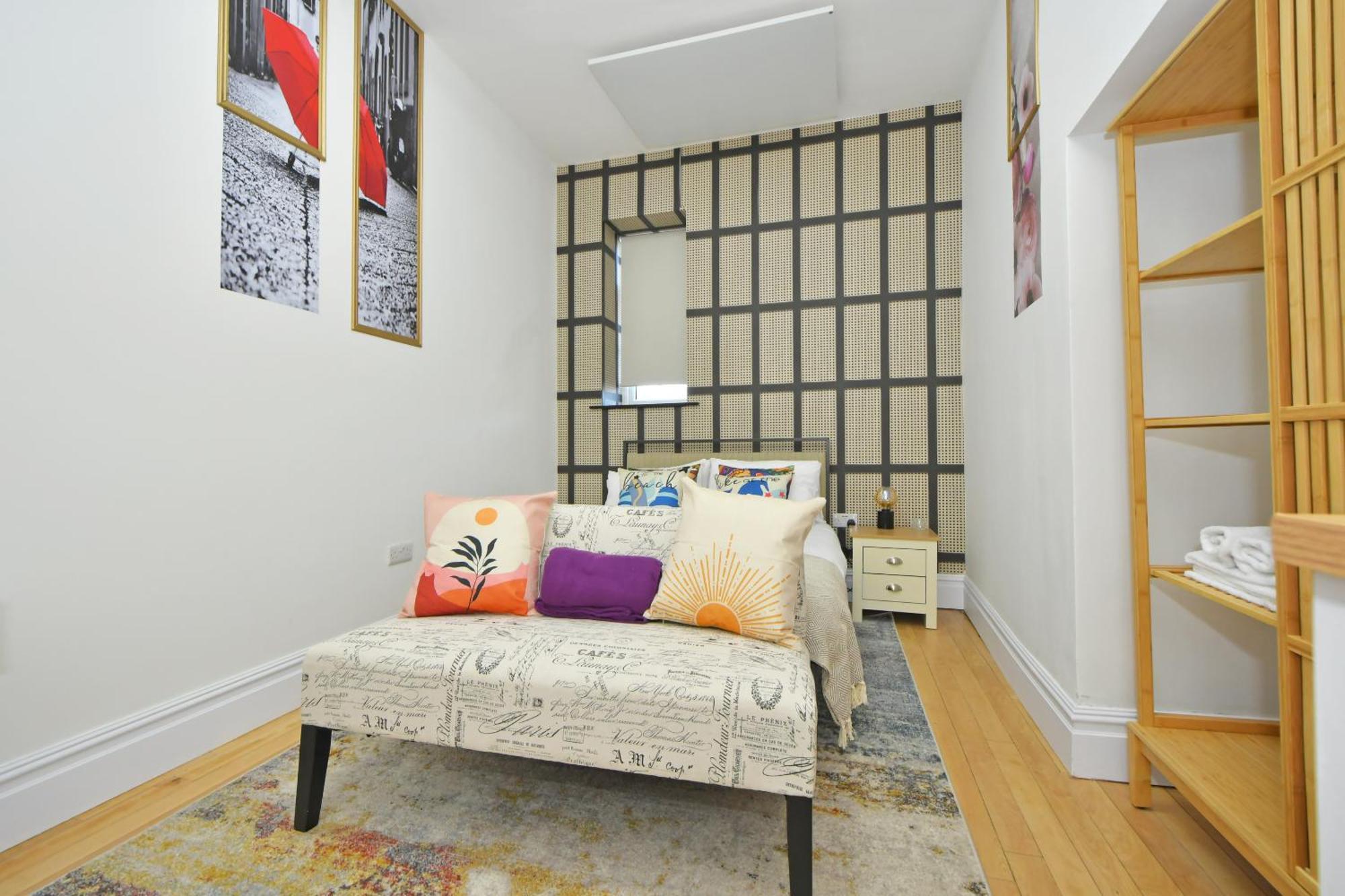 One Battison - Affordable Rooms, Suites & Studios In Stoke On Trent 외부 사진